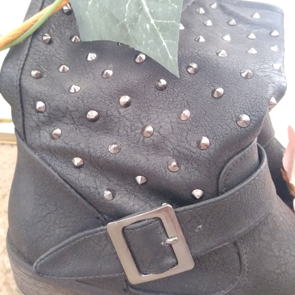 Spiked high boots - Picture 7 of 8